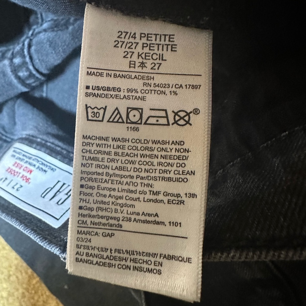 GAP Black 90’s loose mid rise jeans - Picture 5 of 8